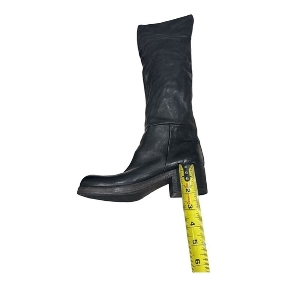 VIC MATIE
Leather Boots
Women's Over the Knee black Size 36 US 6 made in Italy - Picture 7 of 13
